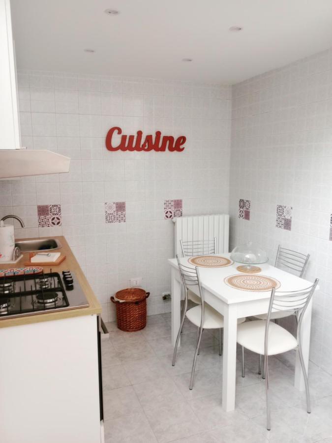 Antonella Home B&B バーリ 部屋 写真